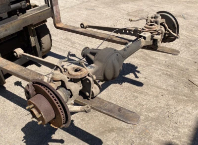 Front Axle Land Rover Discovery 2 td5 v8 - Image 1 of 4