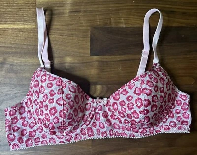 Sujetador de satén rosa vintage Y2K Secret Treasures estampado de leopardo rosa talla 34A arco LO ÚLTIMO Foto 1 de 4