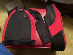 vintage iconic 85 style kids size 4 to 5 air jordan warm up suit black and red. - Picture 1 of 6