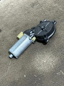 Audi TT 8J Wind Deflector Motor 8J7959111DE - Picture 1 of 7