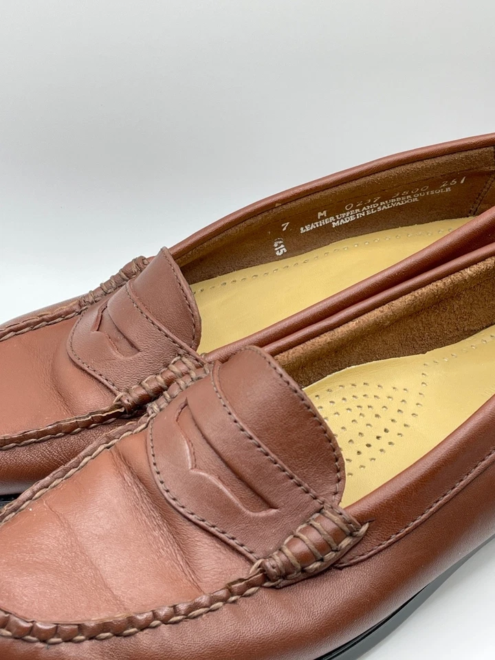 G.H. Bass Co. Weejuns Bass Kathleen Brown Leather Woman’s Sz 7  M Penny Loafer - Image 1 of 4