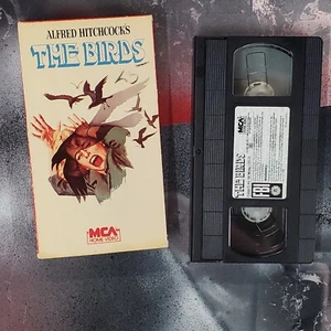 VHS Alfred Hitchcock's The Birds MCA Home Video 1985 Release 1963 Horror 1078 - Picture 1 of 5