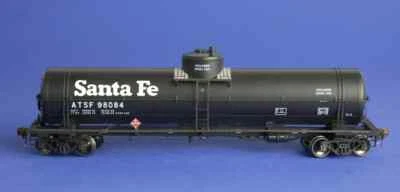HO Scale GATC Welded Tank Car - ATSF #98084 - American Limited #1821 - Image 1 of 3