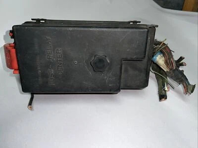 2000-2002 Oldsmobile Intrigue OEM underhood fuse box 00 01 02 - Image 1 of 4