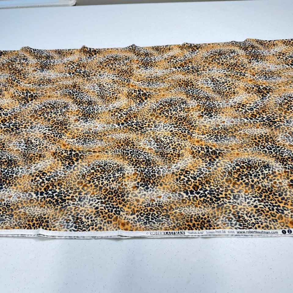 robert kaufman quilting cotton fabric animal print native arts 43x38 1 yard 6356 - Image 1 of 4