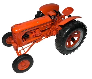 Case DC-4 Spielzeugtraktor Maßstab 1:16 BESCHREIBUNG LESEN WIE BESEHEN - Bild 1 von 13