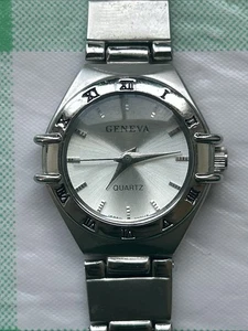 Geneva Silver Tone Women’s Quartz Watch - Picture 1 of 9