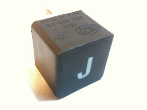 V70 S70 classic C70 2.3T Volvo J relay 00351073 - Picture 1 of 1