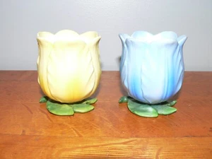 Par de candelabros o jarrones de tulipán de porcelana pintados a mano Andrea de colección - Imagen 1 de 7
