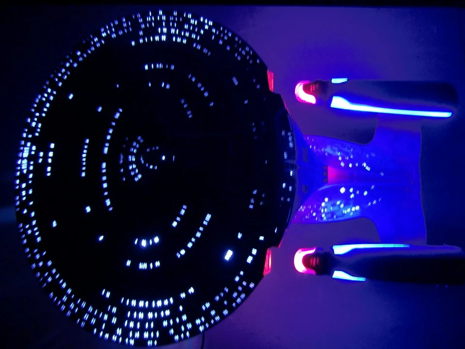 Effect LED Lighting kit for Star Trek USS Enterprise NCC 1701-D 1:1400 Admiral - Image 1 of 1