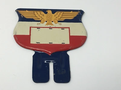 Vintage  Military License Plate Topper, War Veteran USA Flag Shield Accessory Foto 1 de 4