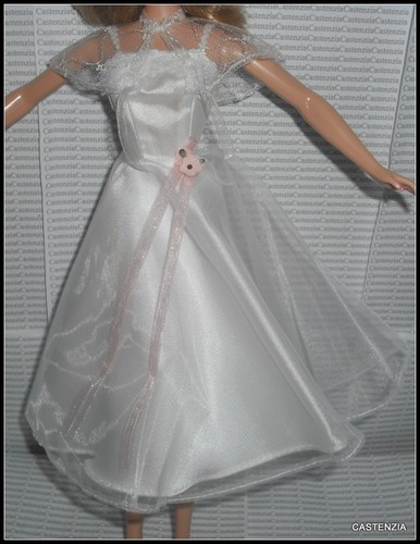 OFF WHITE TOP BARBIE BAMBOLA GRASSO SABBIA DANZA BIANCO SPORCO ABITO E STOLA ABITO DA BALLO ACCESSORIO