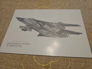 AEREO F-111E GENERAL DYNASMICS STAMPATO NELLA FOTO FIRMATO DA GEOFF PLEASANCE  - Foto 1 di 4