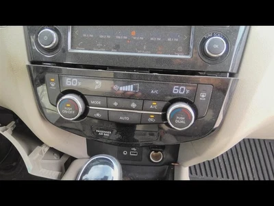 2017 2018 2019 2020 2021 2022 2023 NISSAN QASHQAI Temperature Control  - Image 1 of 4