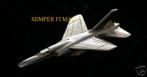 AVIONS MARCEL DASAULT AMD MIRAGE F1 SPILLA CAPPELLO ORO - Foto 1 di 1