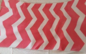 FLEECE FABRIC PIECE 27X64 PINK AND WHITE - Picture 1 of 2
