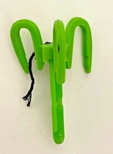 Vintage 1993 Kenner Jurassic Park Ellie Sattler Green Firing Grappling Hook - Picture 1 of 3