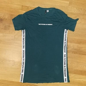 H&M Divided Green Shirt Size 12 Medium The Future Is Present Top Short Sleeve - Picture 1 of 12