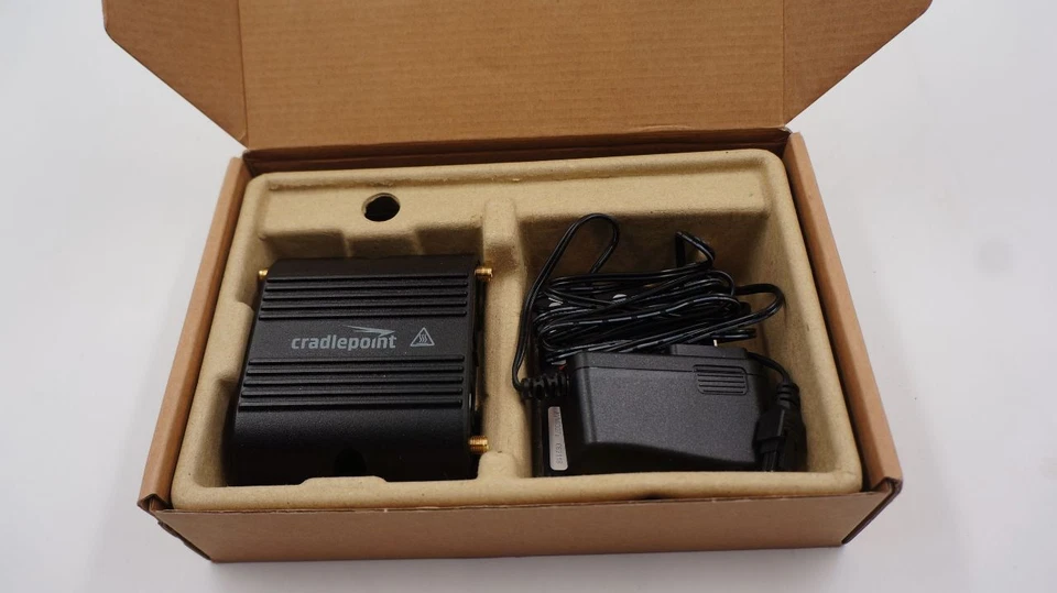 CRADLEPOINT IBR200-10M-VZ IBR200 COR SERIES ROUTER HOTSPOT MODEM - Image 1 of 1