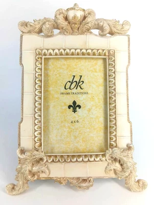 Frame Traditions CBK Gold Patina 4 x 6 Photograph Decorative Vintage Regal MCM - Image 1 of 4