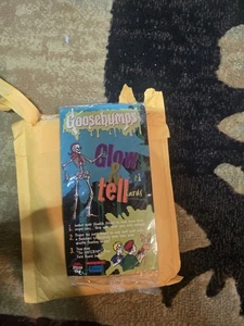 Vintage Goosebumps Glow & Tell Cards Pizza Hut Promo Toy Sealed RARE 1990s - Picture 1 of 2