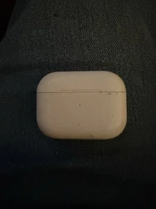 Apple AirPods Pro 2nd Generation with MagSafe Wireless Charging Case White. Read - Picture 1 of 8