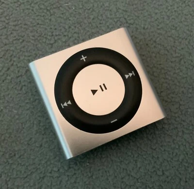 iPod Shuffle 4th Generation 2GB Silver ref.843 - Image 1 of 4