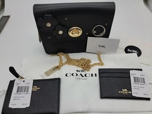 Coach kleine Turnlock Kette Umhängetasche leicht goldschwarz 450,00 SELTENE NIETEN APPLIKATION - Bild 1 von 12