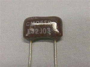 15 Cornell Dubilier CM06FD132J03 1300pF 500V Dipped Silver Mica Capacitors - Picture 1 of 1