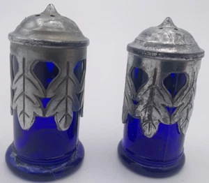Mid Century Cobalt blue silver plated salt and pepper shakers oak leaf design - Picture 1 of 5