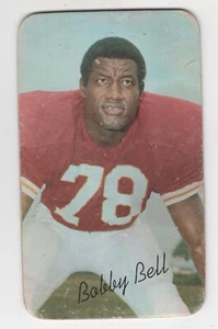 1970 Topps Football Super Bobby Bell Kansas City Chiefs #17 - Bild 1 von 2
