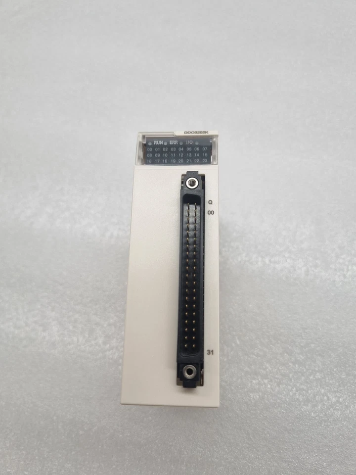 Module De Sortie Discret SCHNEIDER BMXDDO3202K Envoi Rapide Et Gratuit - Photo 1/4