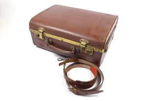 Custodia in pelle vintage per macchina fotografica Bolex Cine 20x16x8 - Foto 1 di 11