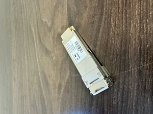 740-032986 - JUNIPER 40GBASE QSFP+ - Bild 1 von 1