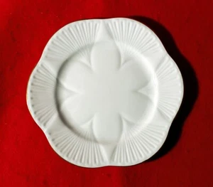 SHELLEY REGENCY DAINTY SHAPE BREAD & BUTTER PLATE(S) ENGLAND GOLD TRIM 3 AVLBL - Picture 1 of 4