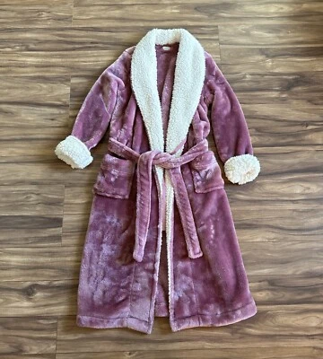 Nordstrom Womens Robe Small Pink Plush Faux Fur Trim Pockets Fleece   - Image 1 of 4