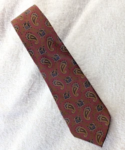 ERMENEGILDO ZEGNA BURGUDY RED GOLD PAISLEY 100% SILK ITALY 3 1/2 " W 55" L - Picture 1 of 4