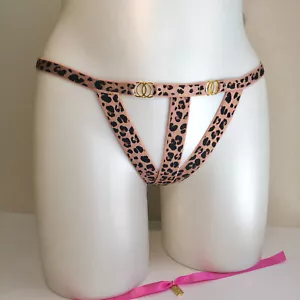 Victorias Secret Leopard Gold Hardware Strappy Cut Out Ouvert Thong Panty NWT L - Picture 1 of 12