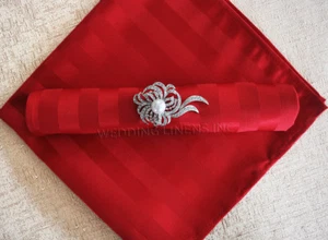 Wedding Linens Inc. 20" x 20" Striped Polyester Jacquard Napkins (10 PCS) - Picture 1 of 8