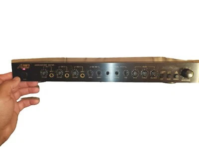 MEZCLADOR DE ECO Y TECLAS DE KARAOKE AUDIO AÑOS 2000 AKM-7025 Foto 1 de 4