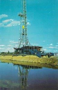 Vintage Texas Chrome Postcard Oil Industry Wildcat Drilling - Imagen 1 de 2