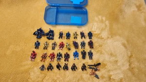 Mega blocks Halo Lot With Misc. Figures 27 total - Picture 1 of 13