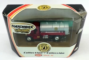 Matchbox 11cm Long Diecast 96999 - 1923 Mack AC Fire Truck - Picture 1 of 1