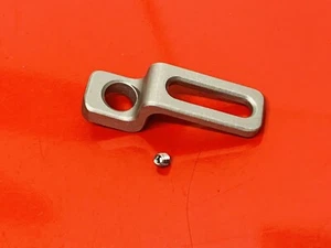 VESPA PX SIP DIGITALE TACHO SENSORHALTERUNG MIT MAHLSCHRAUBE - Bild 1 von 5