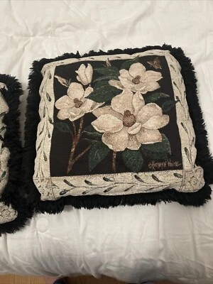"Juego de 3 almohadas de lana vintage con punta de aguja de magnolia Kathryn blancas 16"" X 16""" Foto 1 de 2