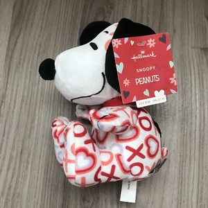 Hallmark 6" Snoopy Peanuts Plush XOXO Valentine Love Hearts New With Tags! - Picture 1 of 5