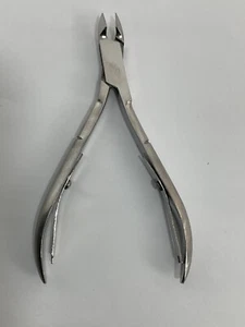 Sally Hansen La Cross Cuticle Nippers Trimming Cuticles New No Box - Picture 1 of 3