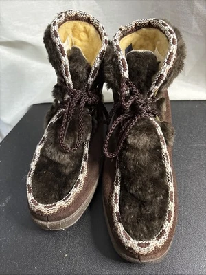 Vintage Quoddy Mocassim Marrom Botas Couro Sherpa Forrado Feminino Tamanho 6 Cadarço - Imagem 1 de 4