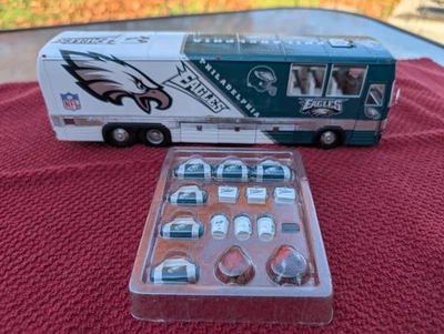 Autobús Danbury modelo fundido a presión Philadelphia Eagles Motorcoach Team como nuevo Foto 1 de 4
