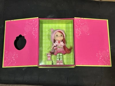Boneca Strawberry Shortcake & Custard Hasbro SDCC Comic Con 2010 Exclusivo- NOVO! - Imagem 1 de 4